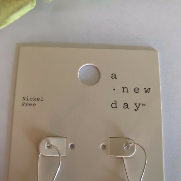 Genuine Mother of Pearl White Drop Earrings - Picture 3 of 4